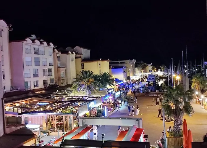 Escale A Au Coeur De La Marina Lejlighed *